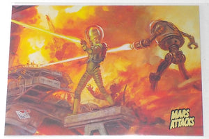 2013 Topps Mars Attacks Invasion Gold card #21 Burning Alive
